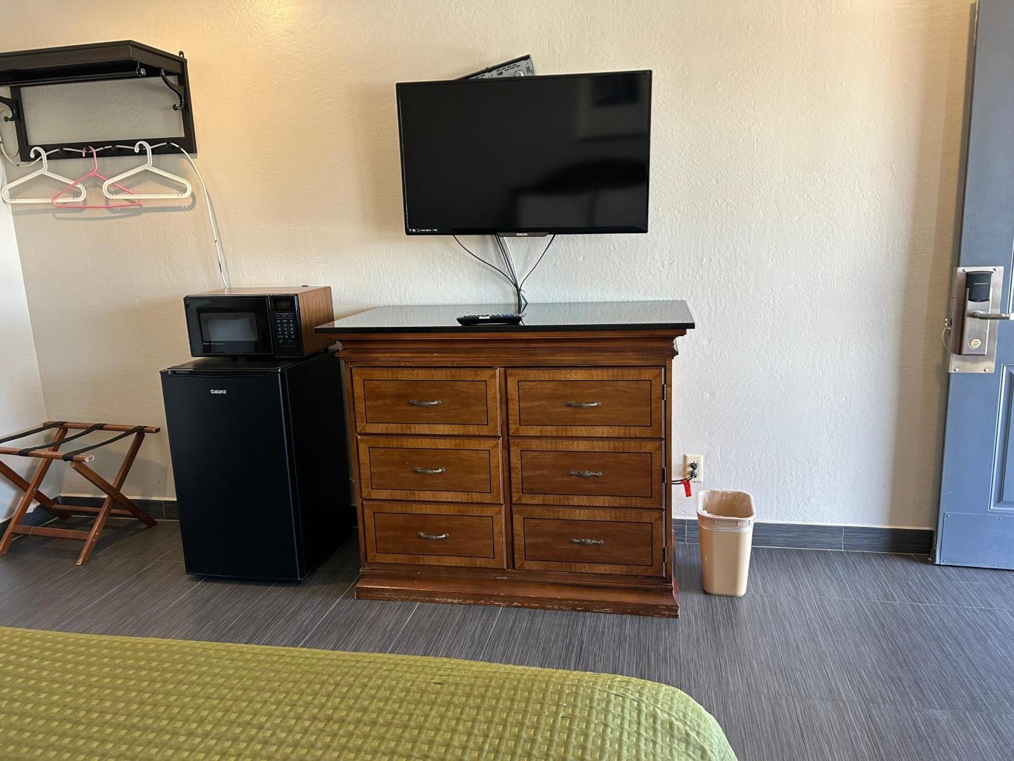 Dixon Motel 2*